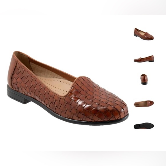 Trotters Brown Woven Flats - Picture 2 of 12